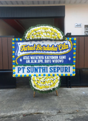 Papan Bunga Duka di Ngadisepi