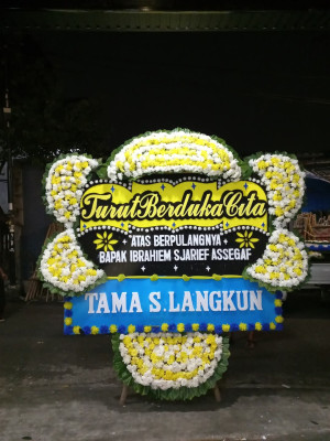 Papan Bunga Duka di Ngadisepi